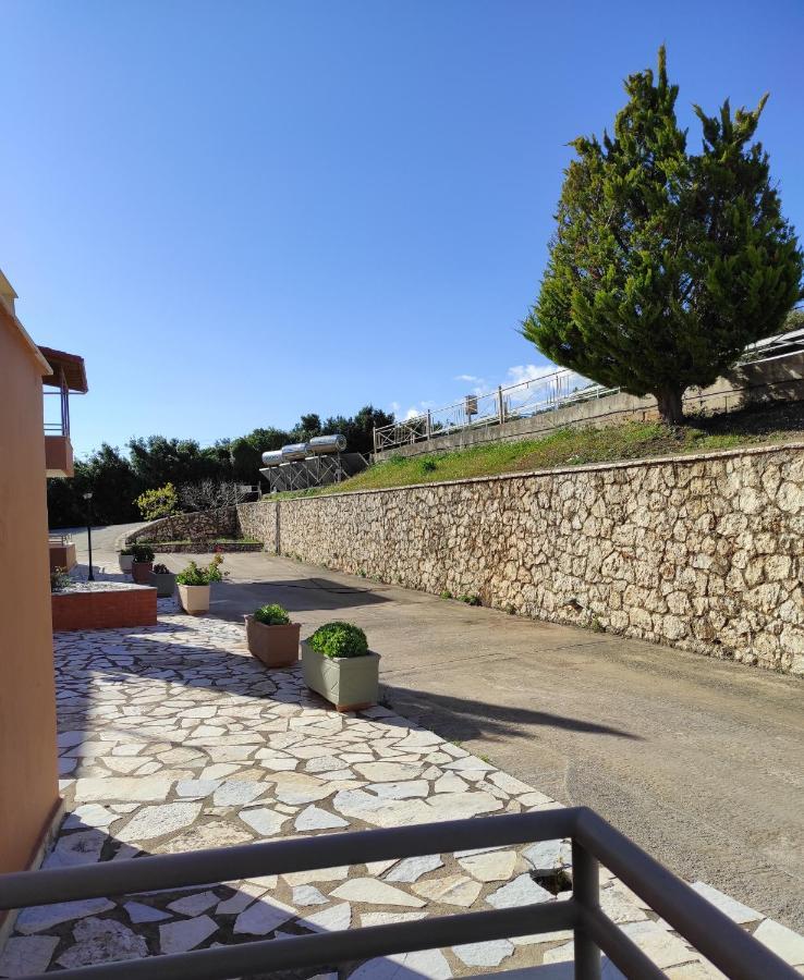 فندق Semiramis Frínion المظهر الخارجي الصورة
